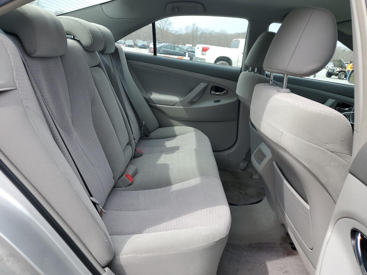 2011 Toyota Camry - Image 10