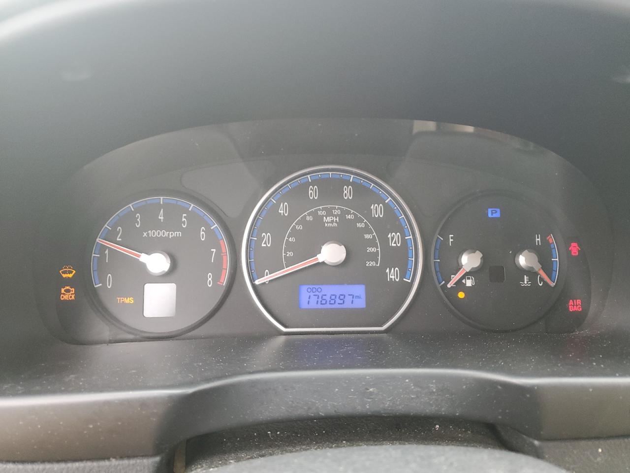 2007 Hyundai Santa Fe - Image 9
