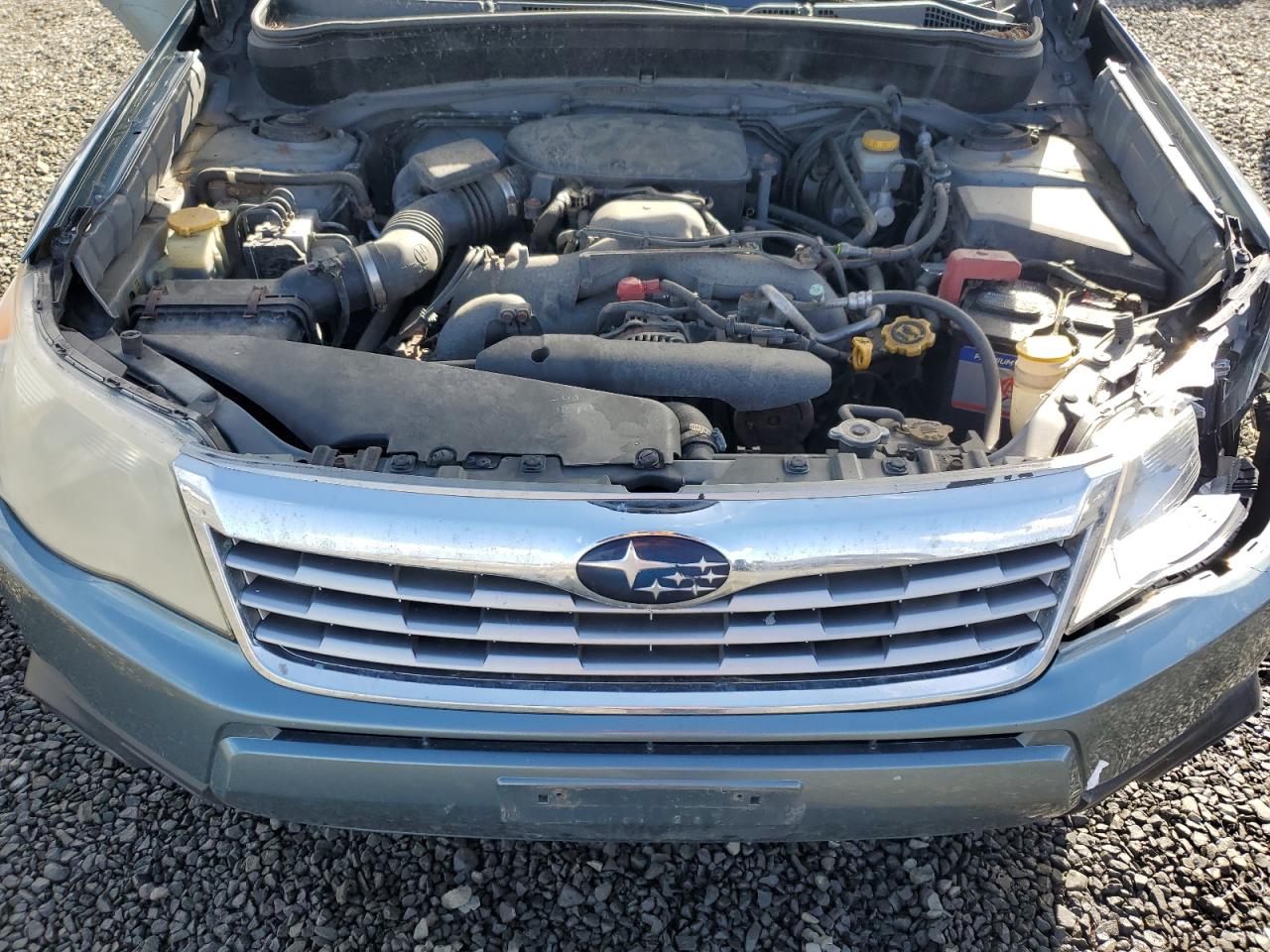2010 Subaru Forester - Image 12