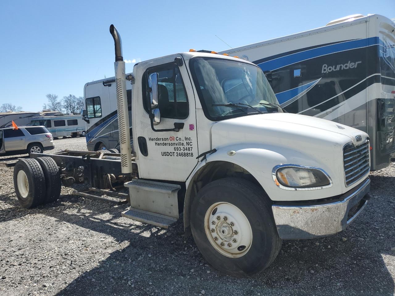 2014 Freightliner Business Class M2 Truck Cab Andchassis for Sale in Spartanburg, SC - Water/Flood