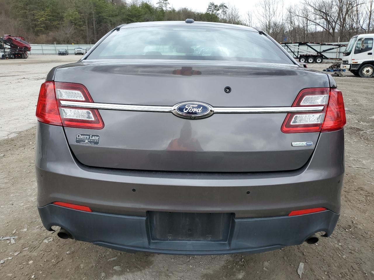 2015 Ford Taurus - Image 6
