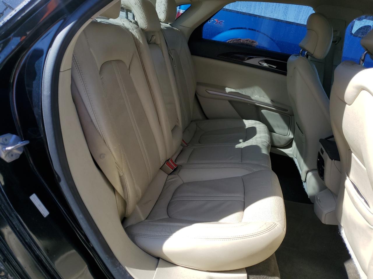 2014 Lincoln MKZ - Image 10