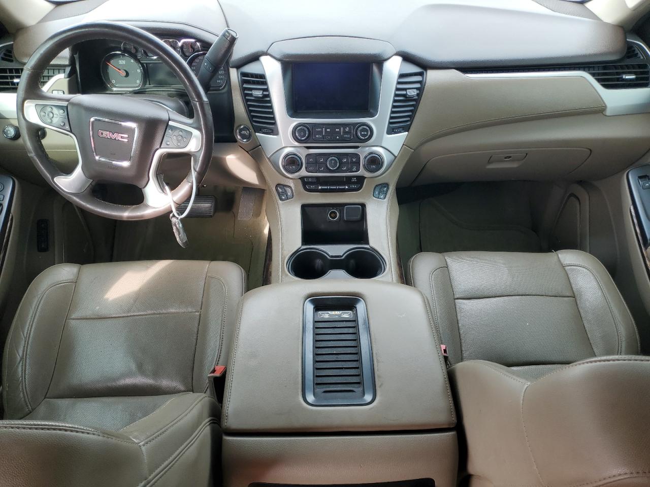 2015 GMC Yukon - Image 8