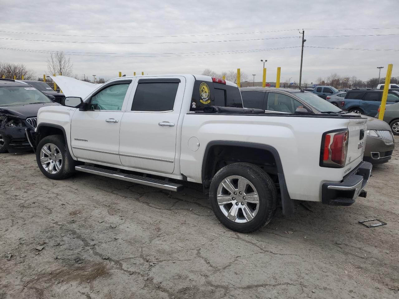 2017 GMC Sierra - Image 2