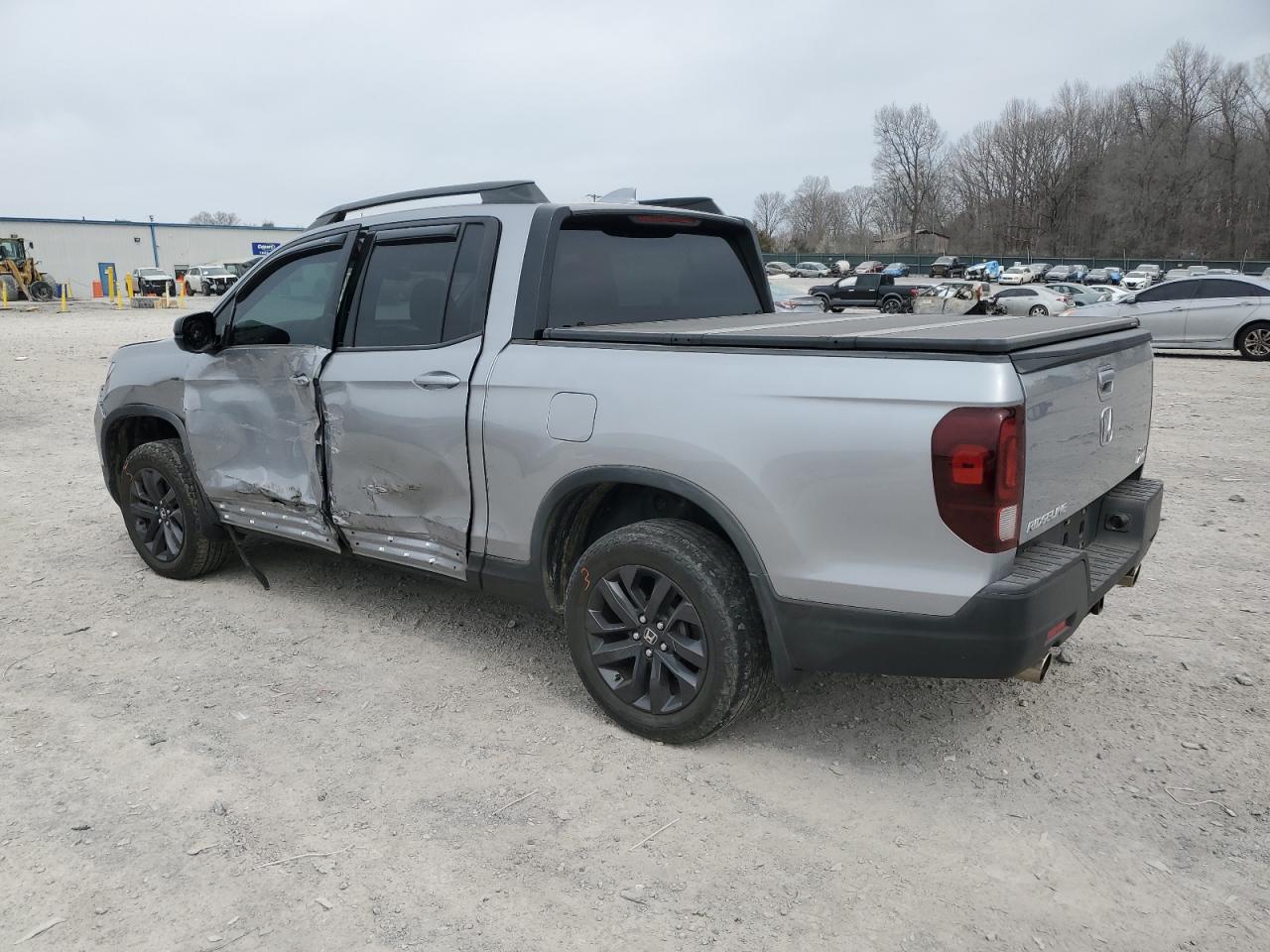 2021 Honda Ridgeline - Image 2