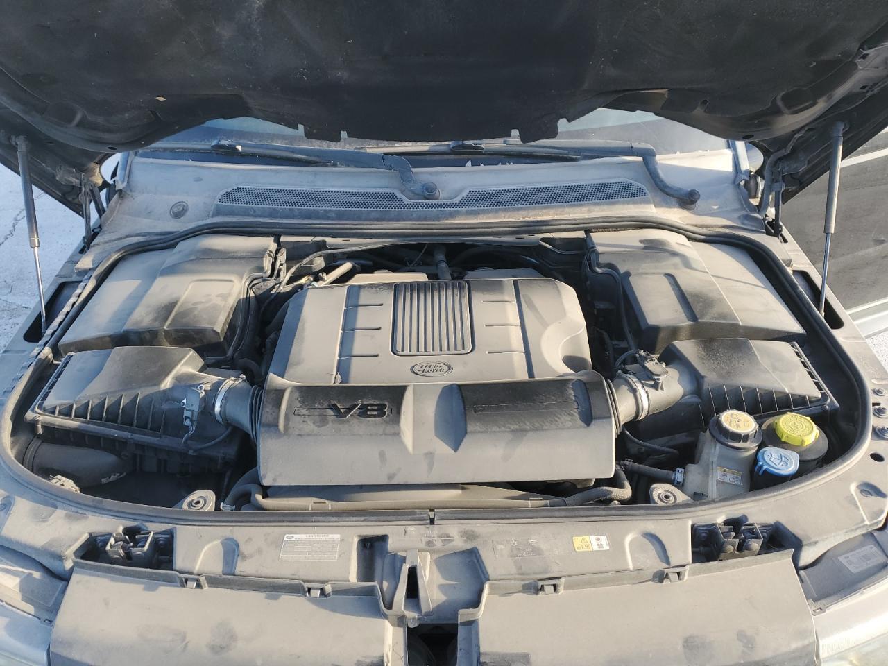 2013 Land Rover Range Rover - Image 13