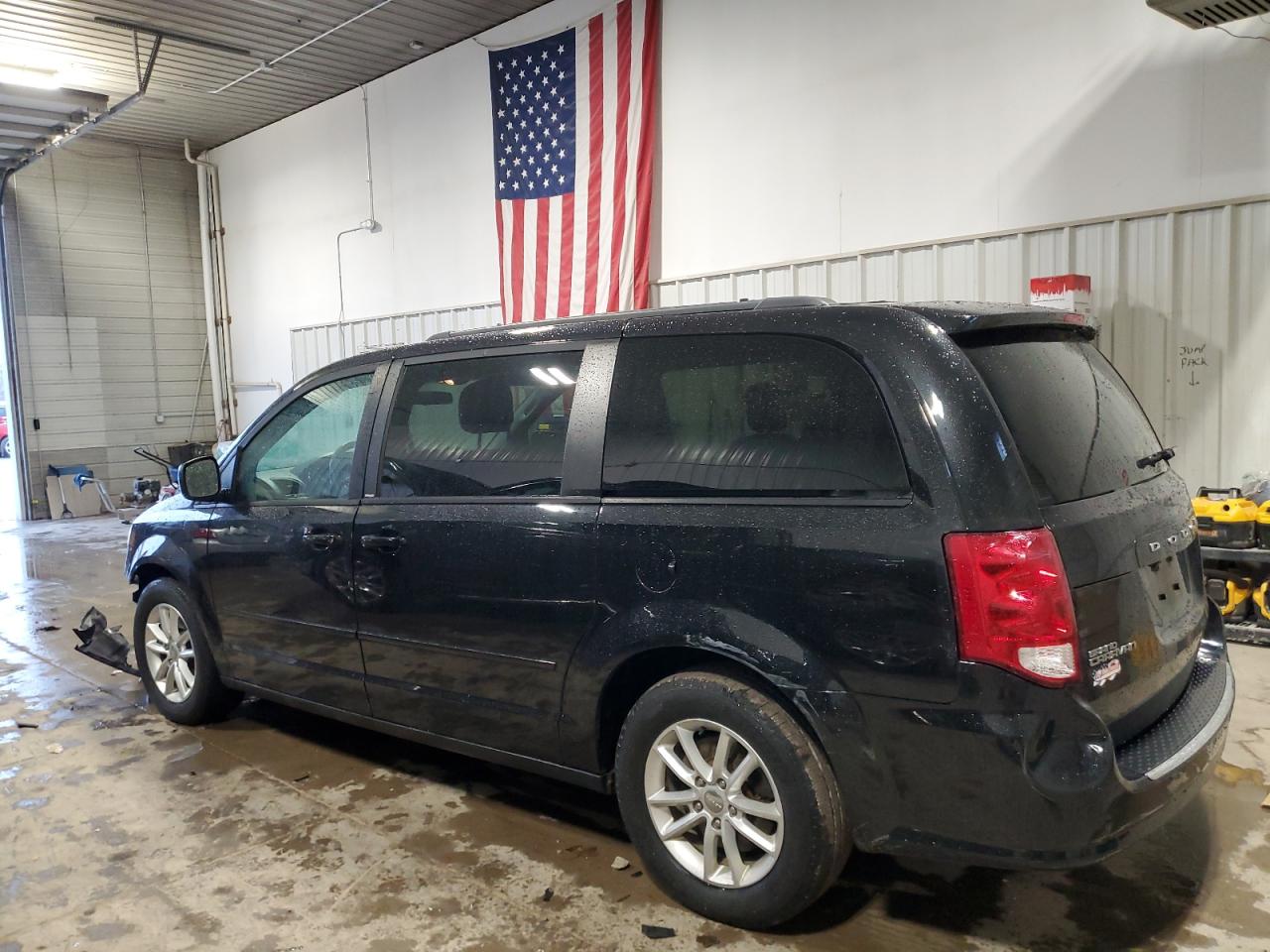 2014 Dodge Caravan - Image 2