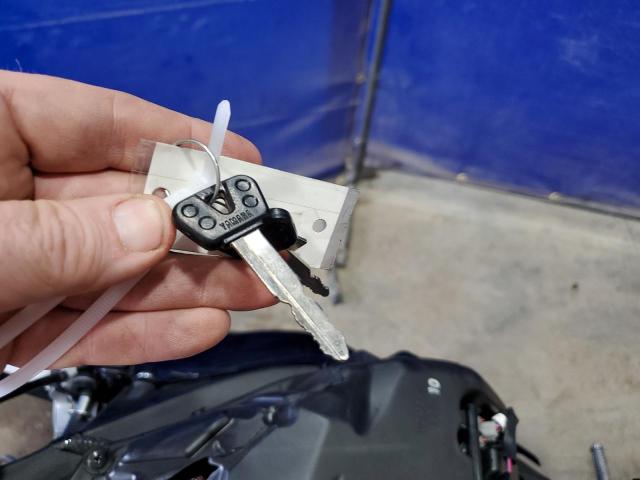 2024 YAMAHA YZFR1 