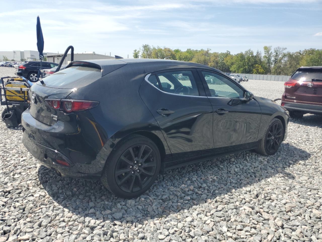 2021 Mazda 3 - Image 3