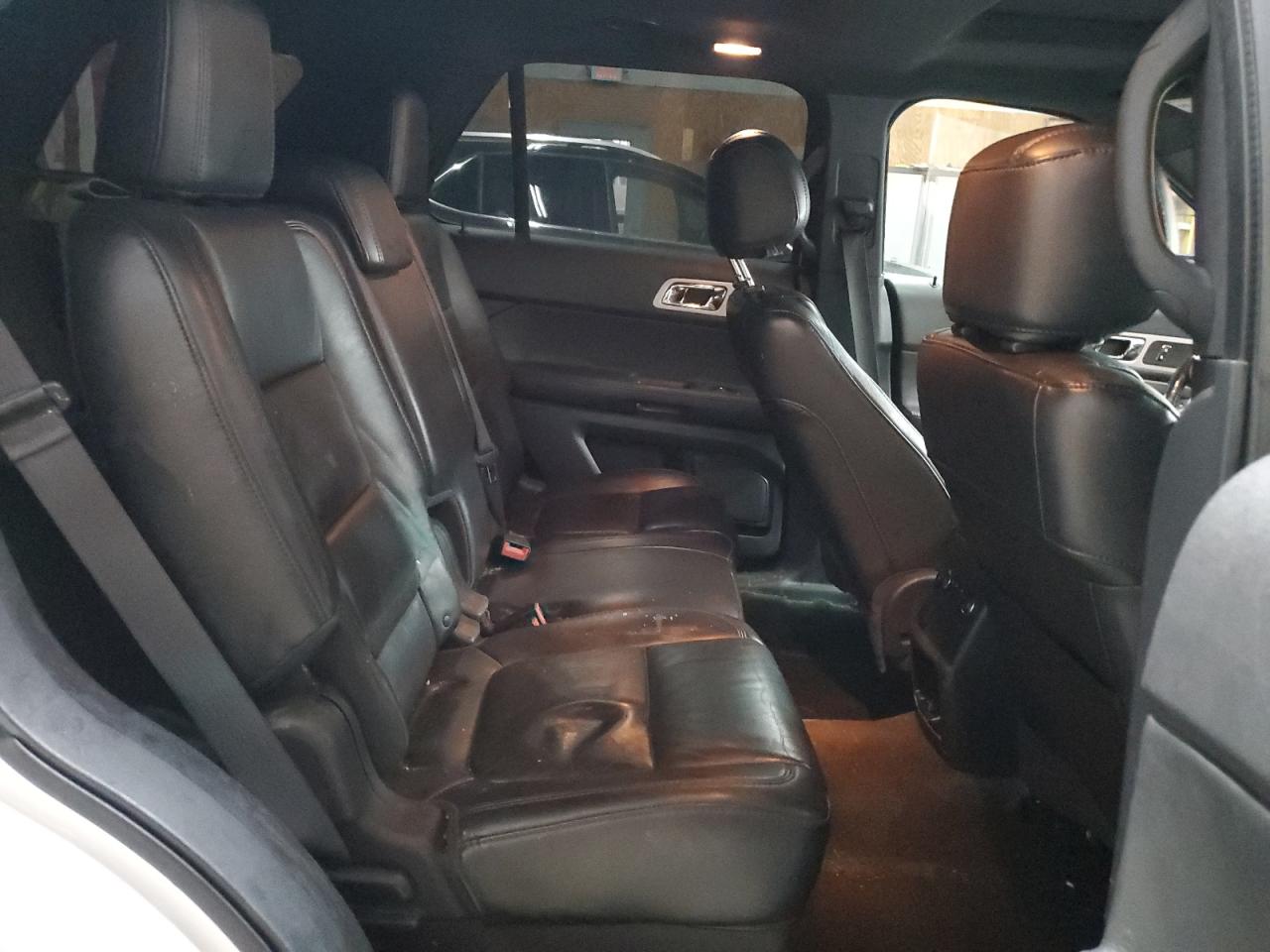 2011 Ford Explorer - Image 11