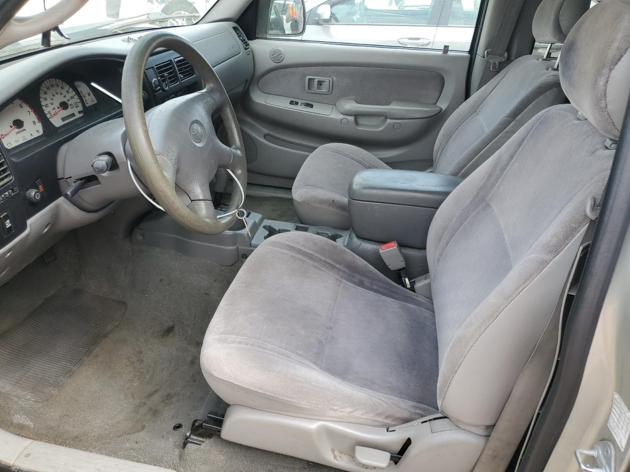 2002 Toyota Tacoma - Image 7