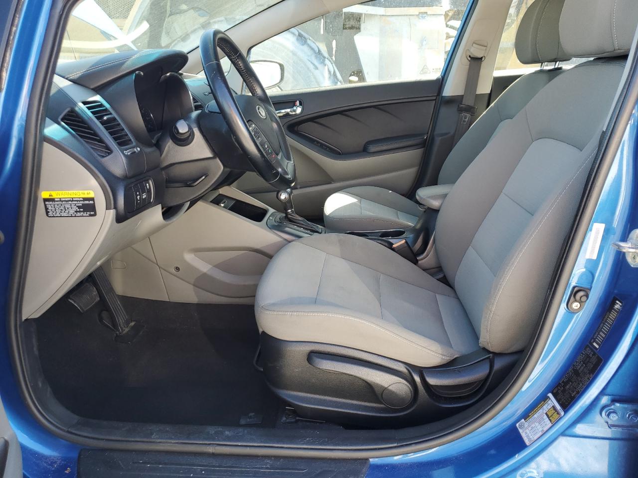 2015 Kia Forte - Image 7