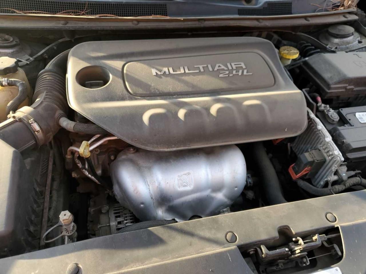 2015 Chrysler 200 Limited VIN: 1C3CCCABSFN676152 Lot: 50108825