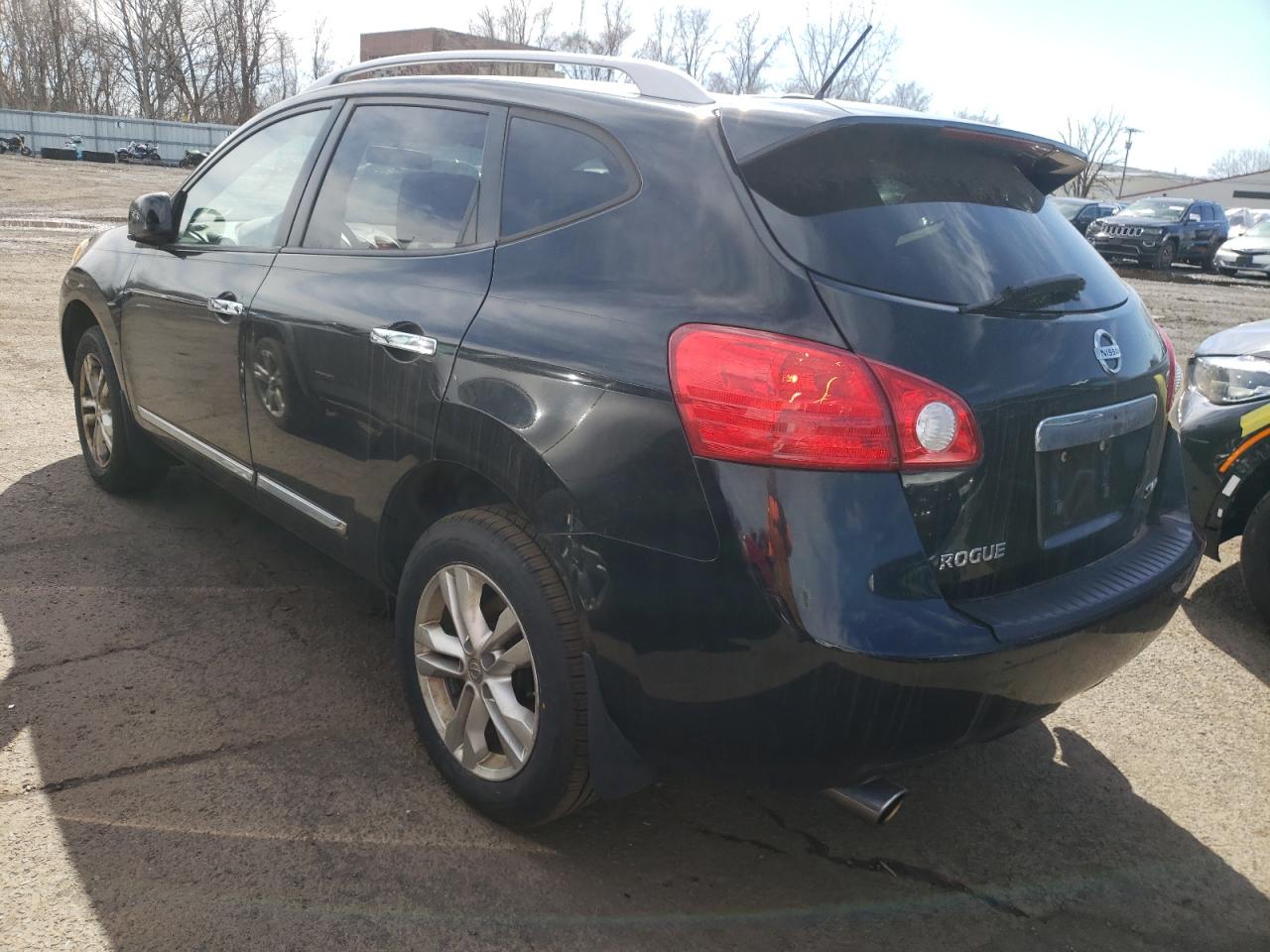 2012 Nissan Rogue - Image 2