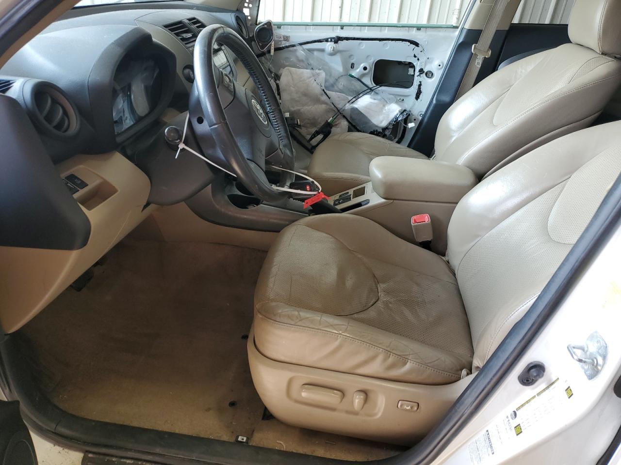2010 Toyota RAV 4 - Image 7