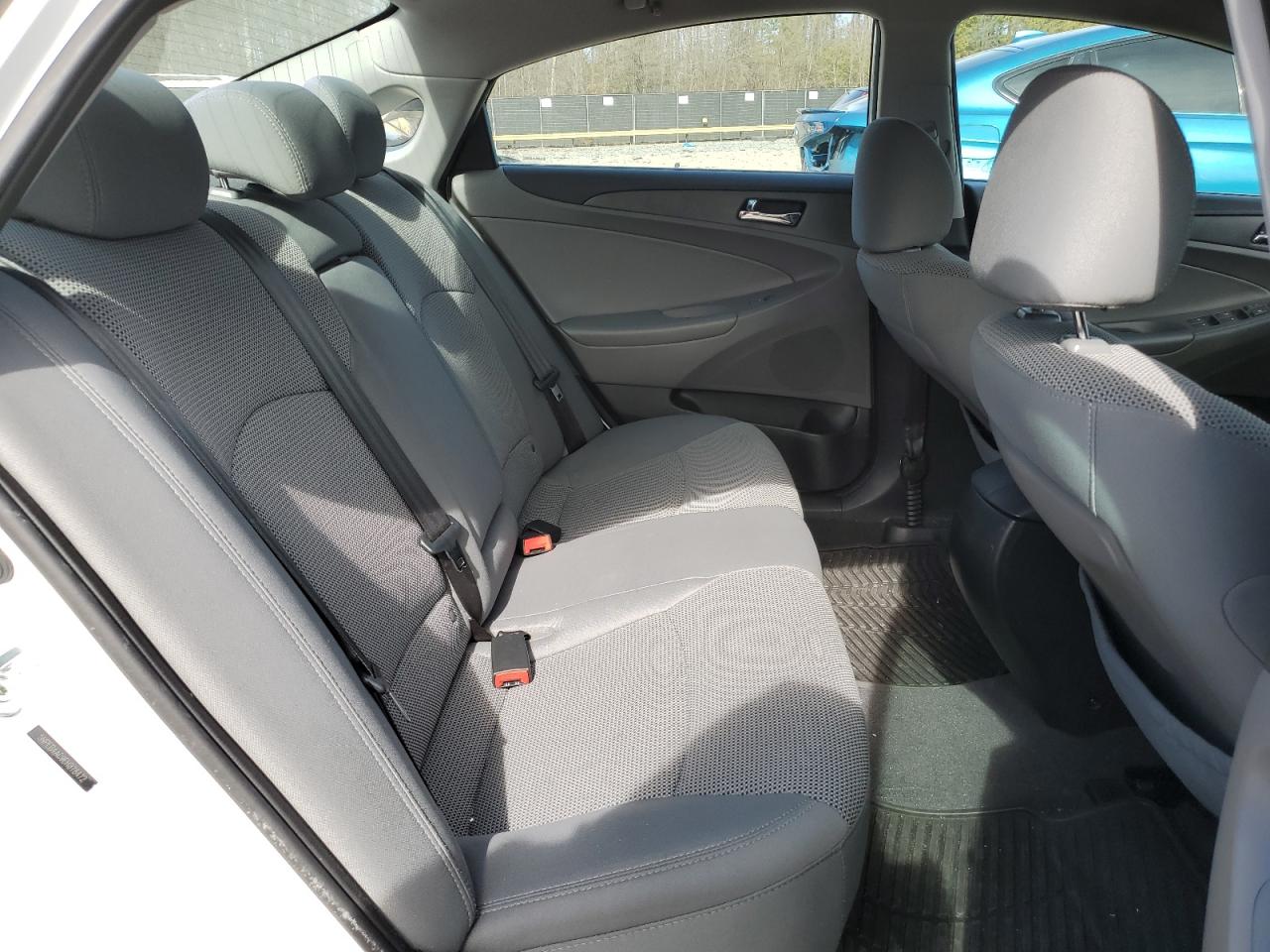 2014 Hyundai Sonata - Image 10