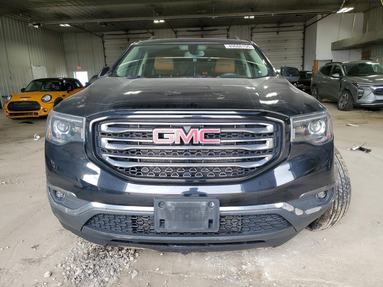 2017 GMC Acadia - Image 5