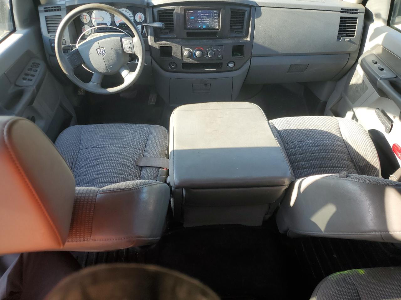 2008 Dodge RAM - Image 8