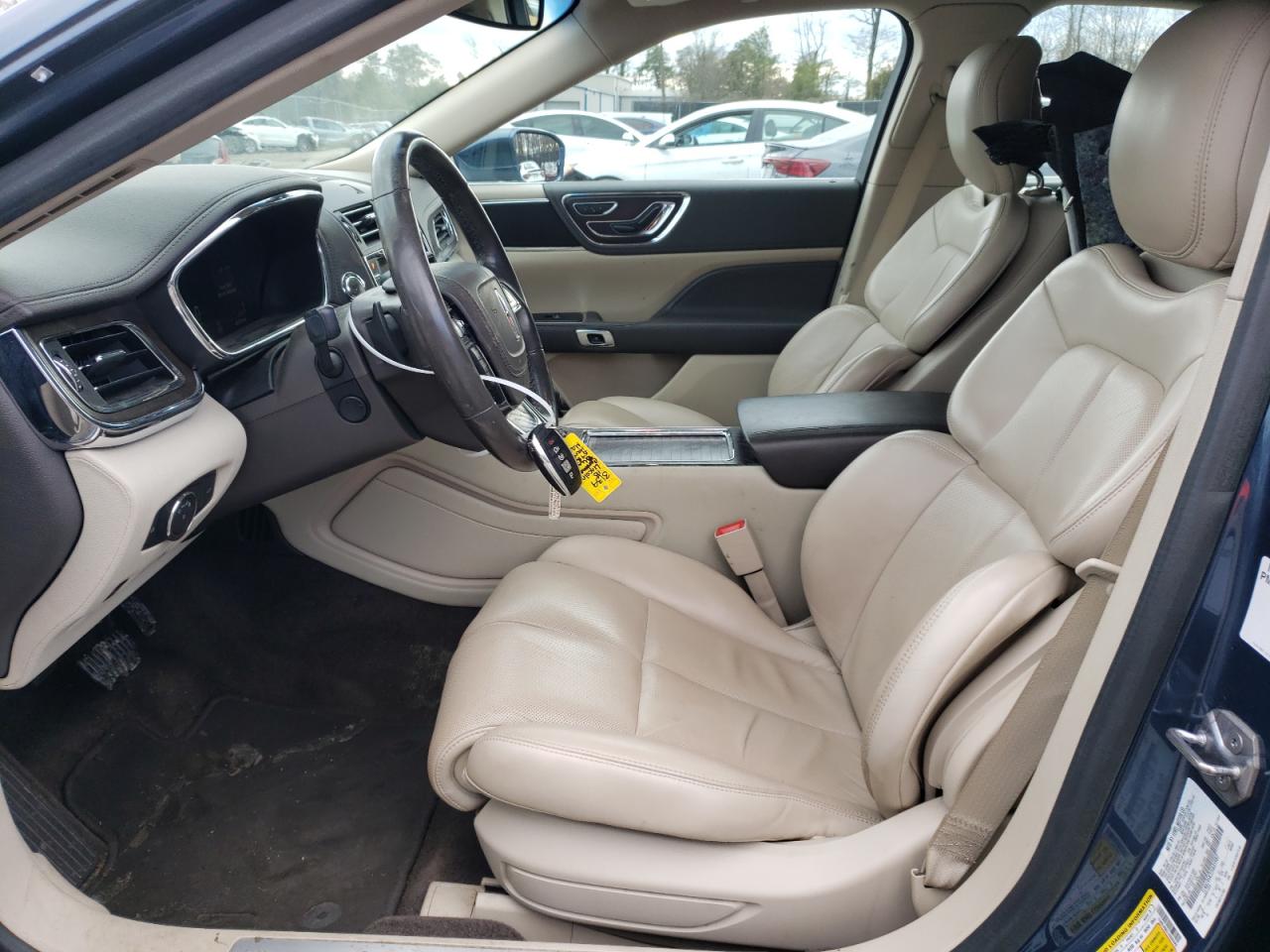2018 Lincoln Continental - Image 7