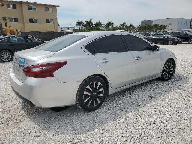 NISSAN ALTIMA 2018 Srebrny