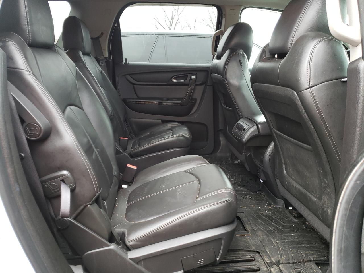 2017 GMC Acadia - Image 11