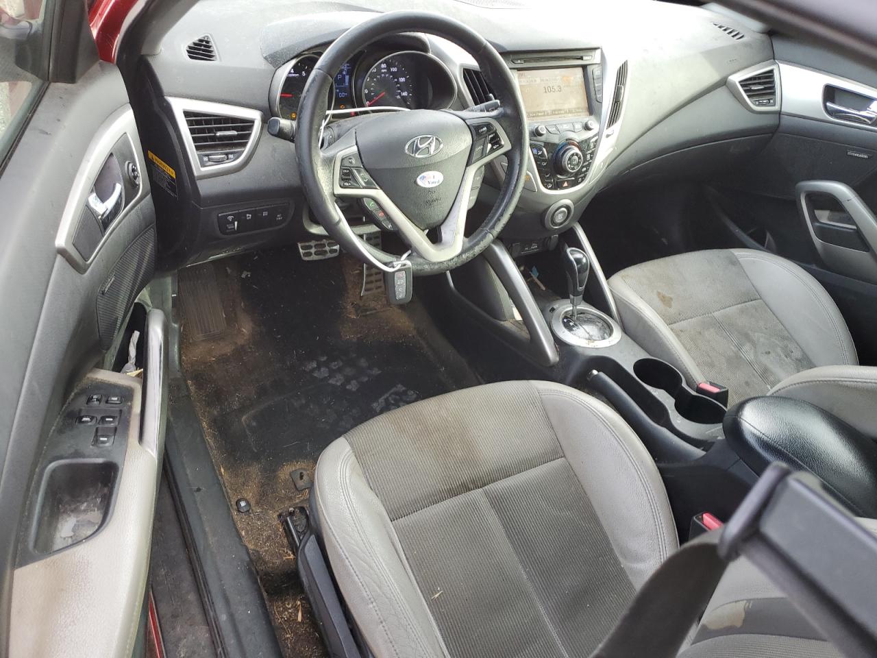 2013 Hyundai Veloster - Image 8