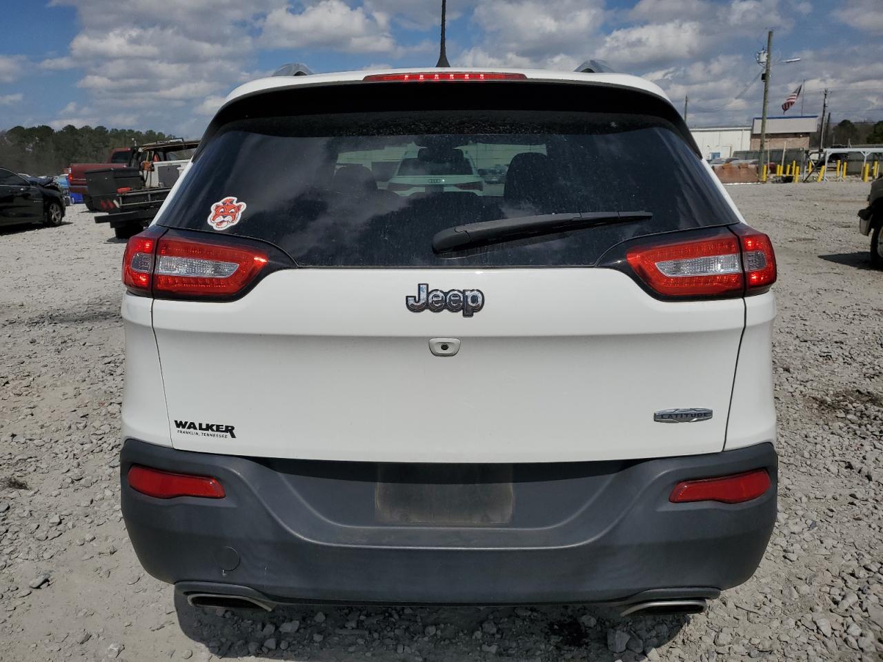 2017 Jeep Grand Cherokee - Image 6