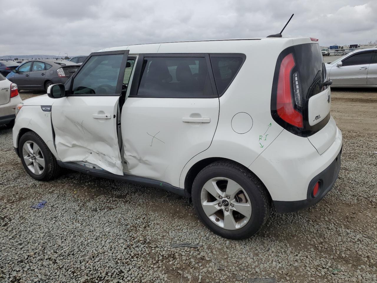 2017 Kia Soul - Image 2