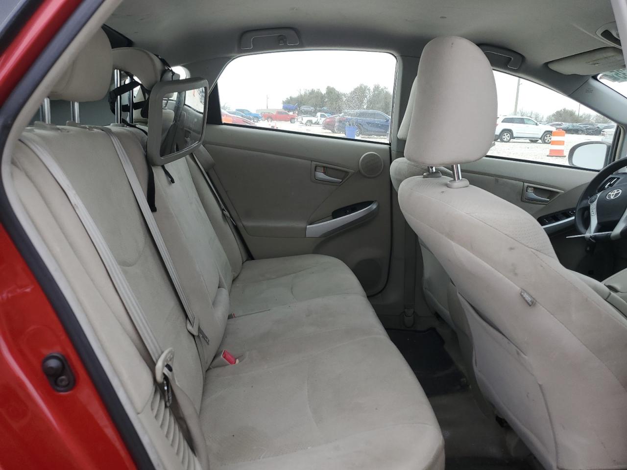 2010 Toyota Prius - Image 10