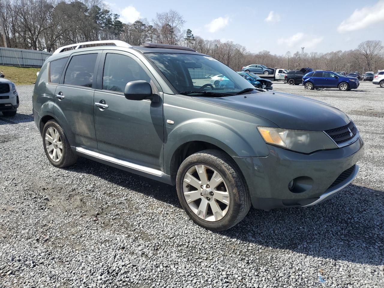 2008 Mitsubishi Outlander - Image 4