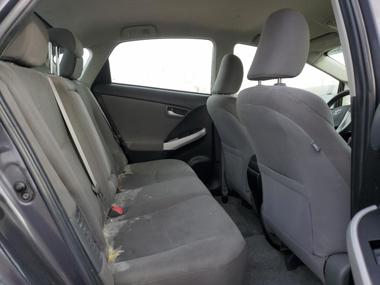 2013 Toyota Prius - Image 10
