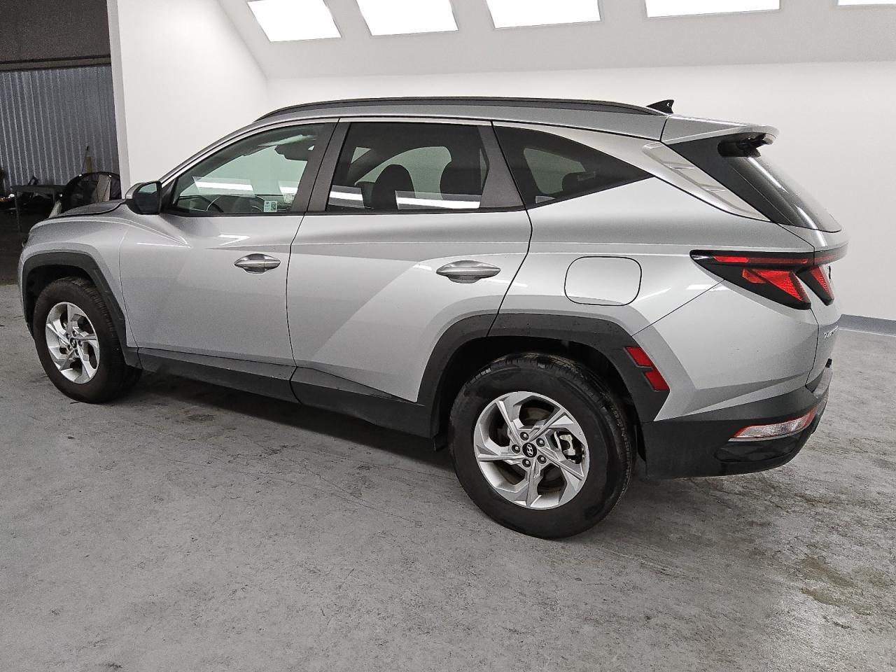 2024 Hyundai Tucson - Image 2