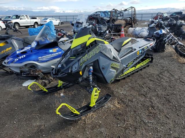 2022 POLARIS SNOWMOBILE