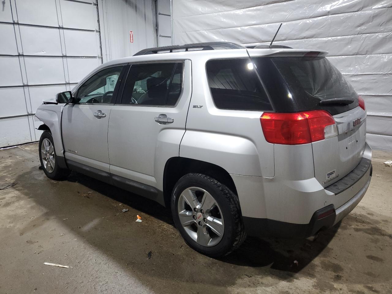 2015 GMC Terrain - Image 2