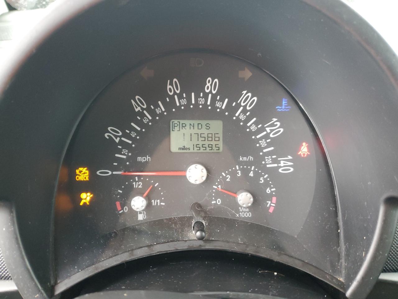 2005 Volkswagen Beetle - Image 9