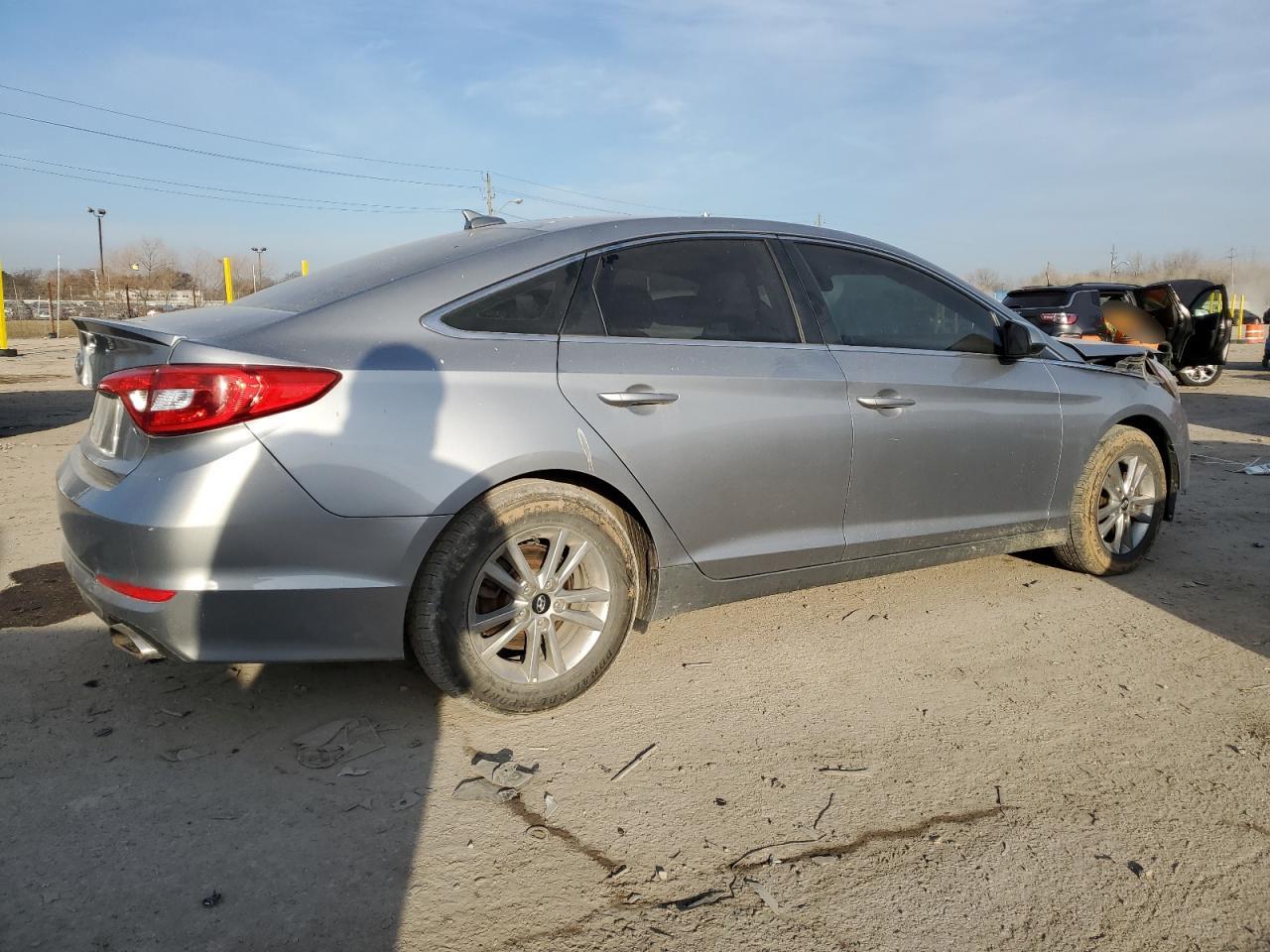 2017 Hyundai Sonata - Image 3