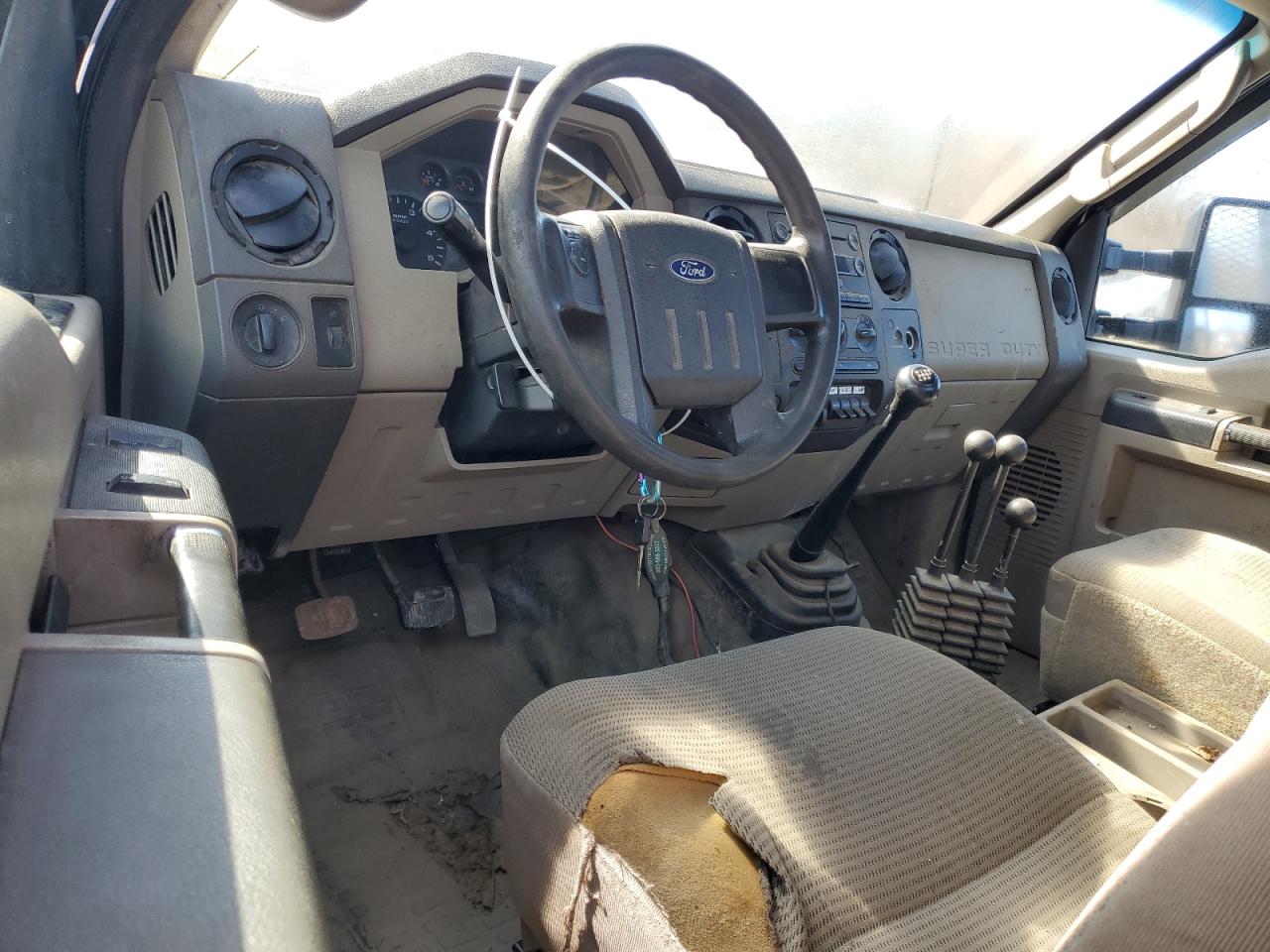 2008 Ford F550 - Image 8