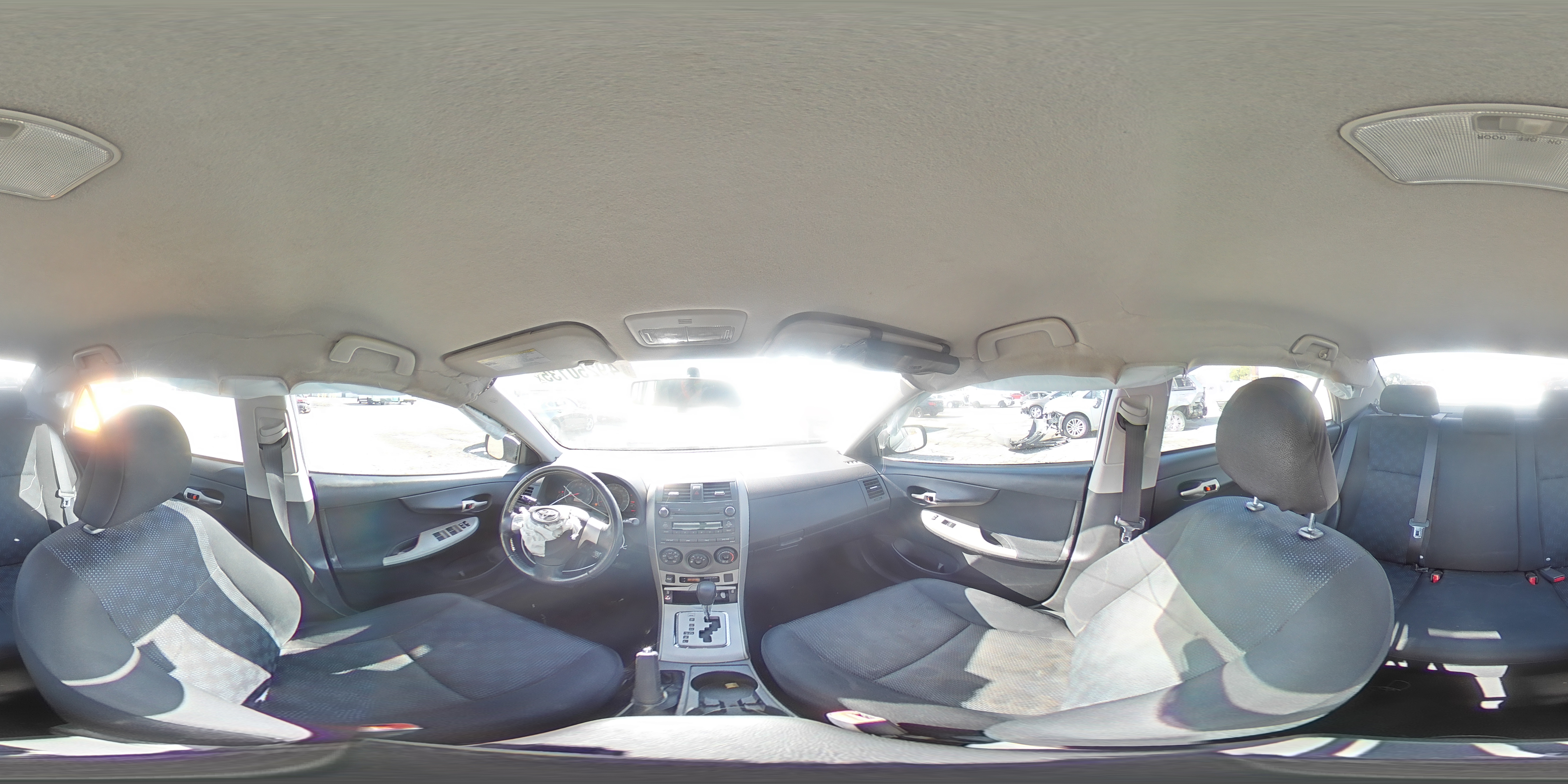 2010 Toyota Corolla - Image 12