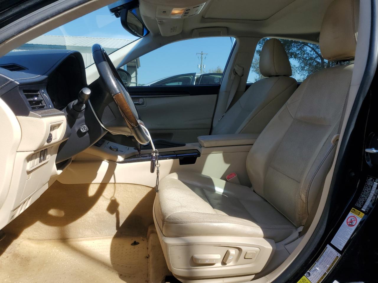2014 Lexus ES - Image 7