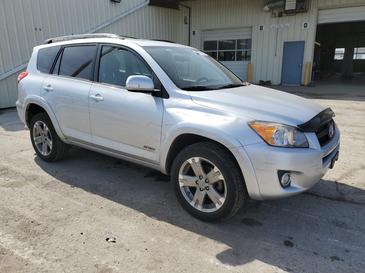2010 Toyota RAV 4 - Image 4