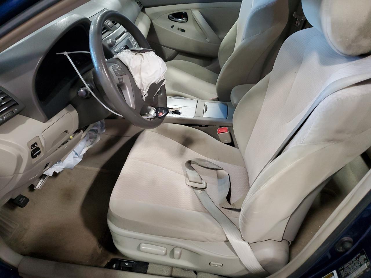 2010 Toyota Camry - Image 7