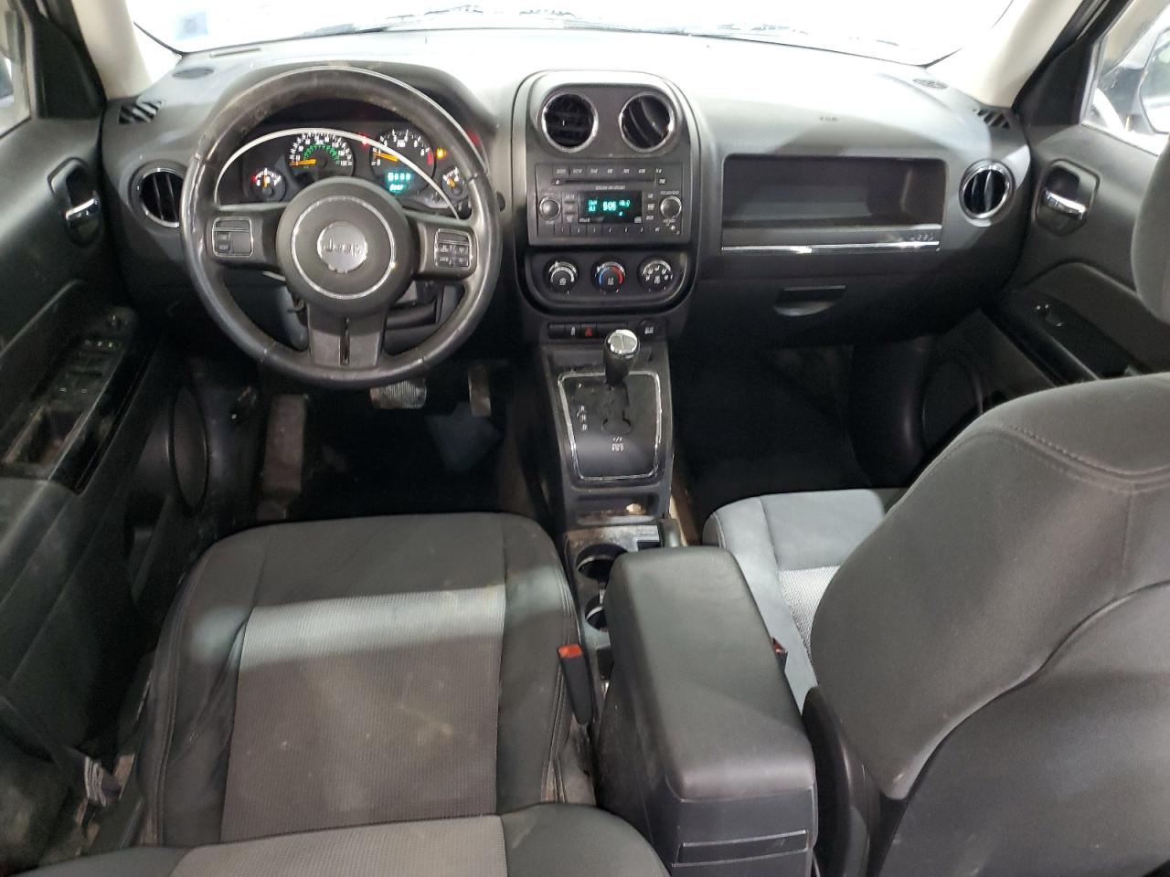 2014 Jeep Liberty (Patriot) - Image 8