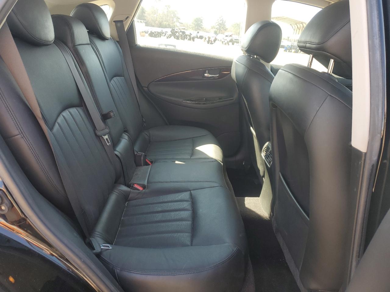 2010 Infiniti EX - Image 11