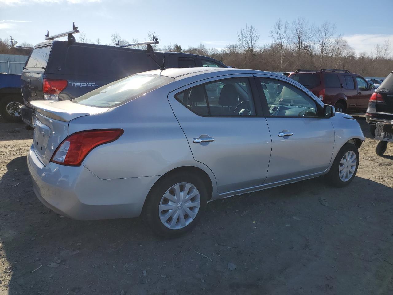 2013 Nissan Versa - Image 3