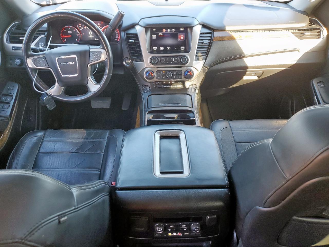 2015 GMC Yukon - Image 8