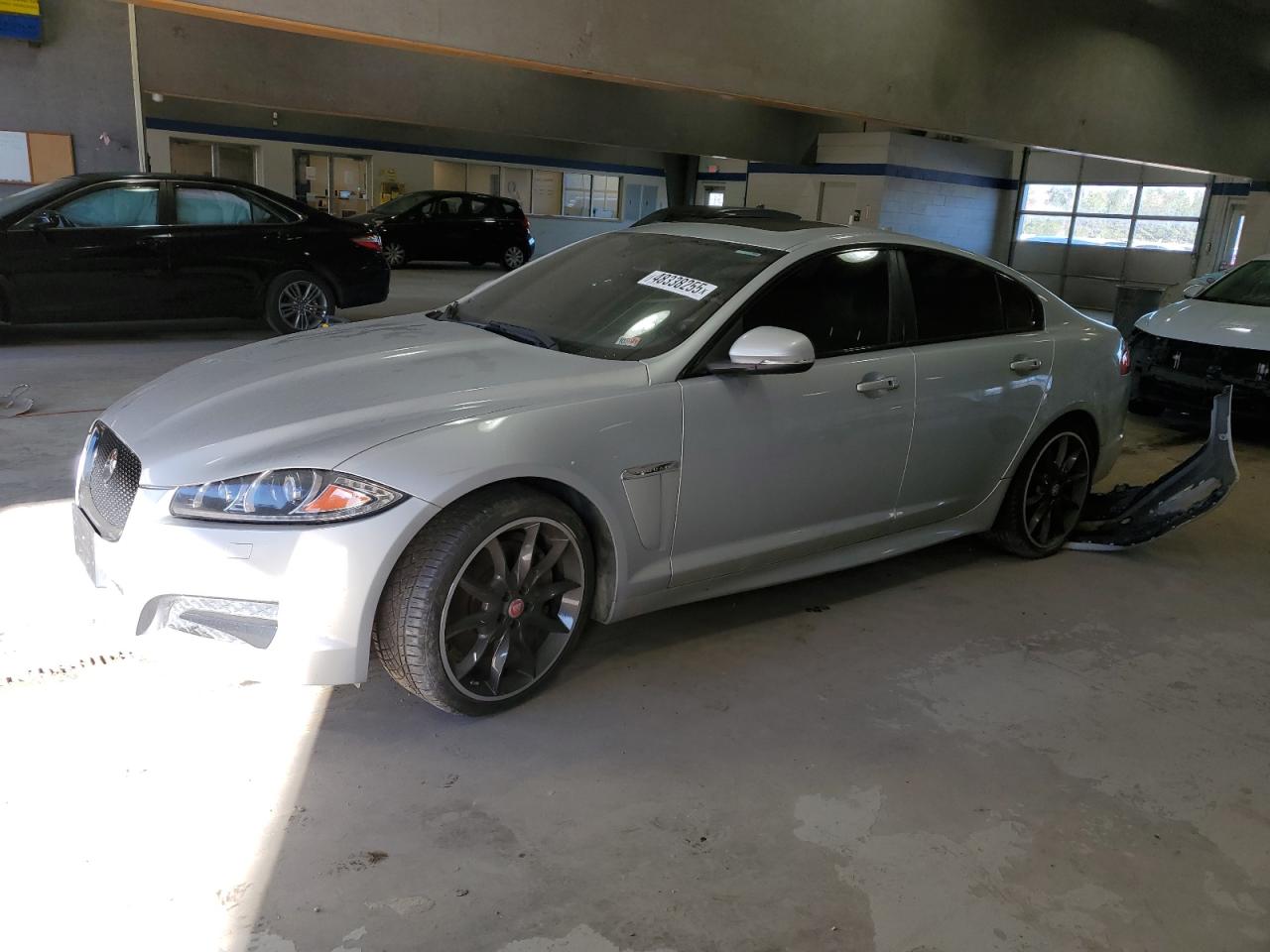 2015 Jaguar XF - Image 1