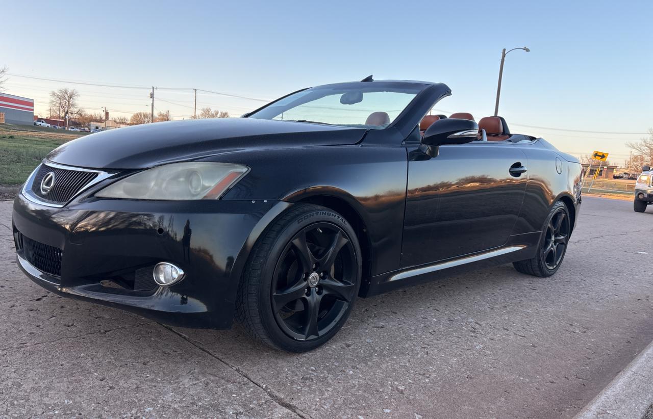 2011 Lexus IS - Image 2