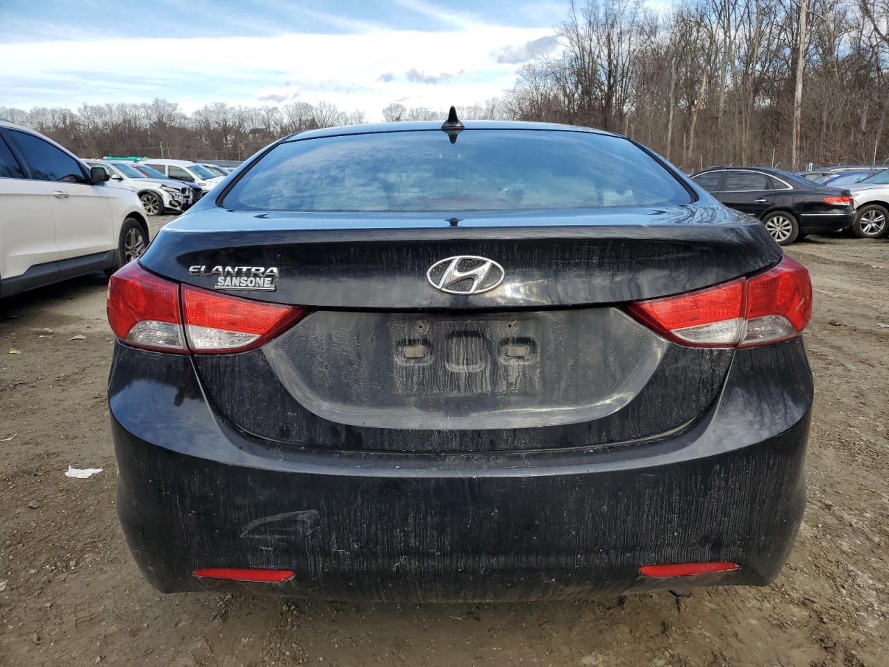 2013 Hyundai Elantra - Image 6