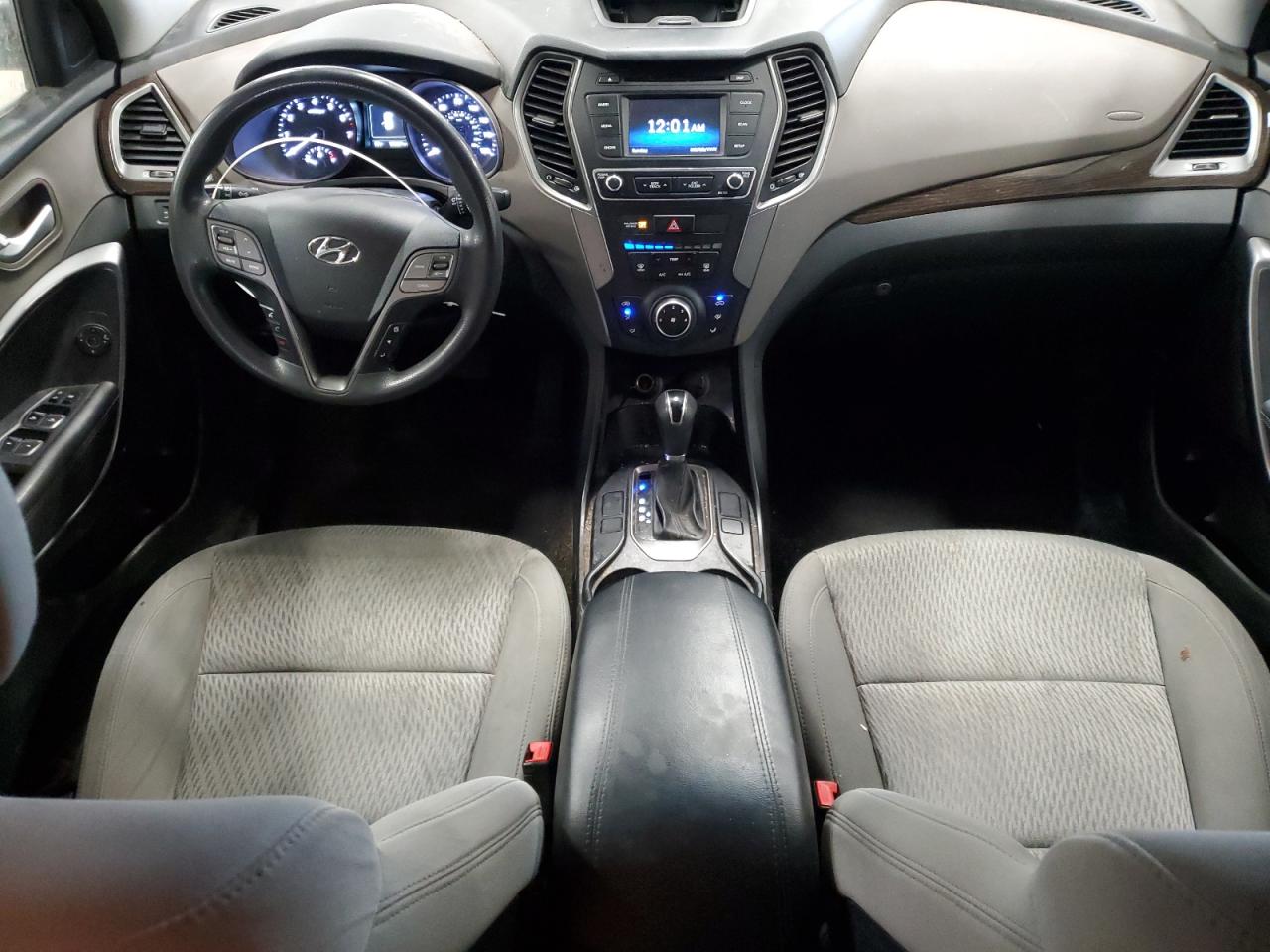 2017 Hyundai Santa Fe - Image 8