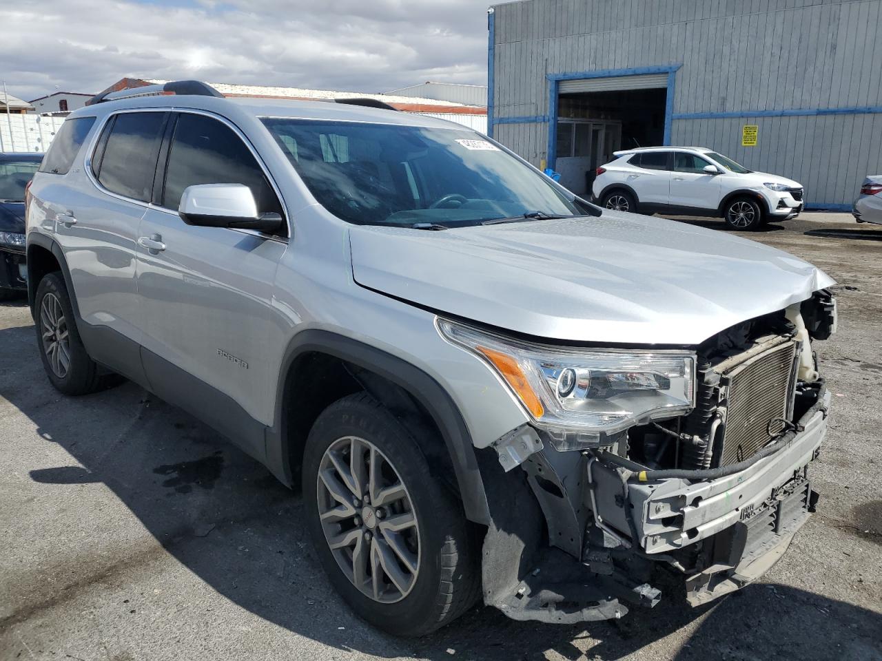 2017 GMC Acadia - Image 4